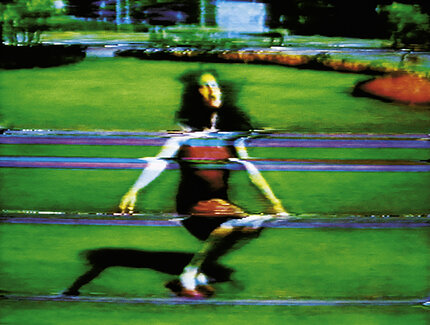 Pipilotti Rist, (Entlastungen) Pipilottis Fehler, 1988, Video, 11′10″, Farbe, Ton. Videostill. Courtesy of the artist and Electronic Arts Intermix, New York.