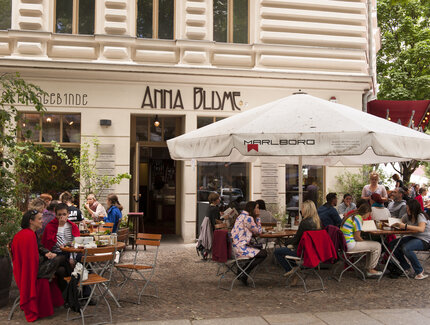 terace and entry of the café "Anna Blume"