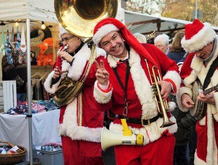 Christmas in the West End: Jazz Santa Clauses