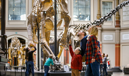 La familia en el Museo de Historia Natural de Berlín