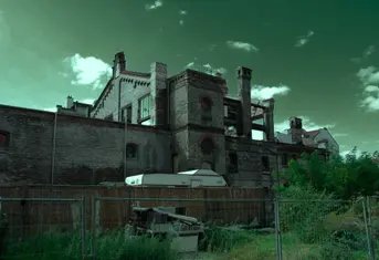 Anzeige Abandoned Factory