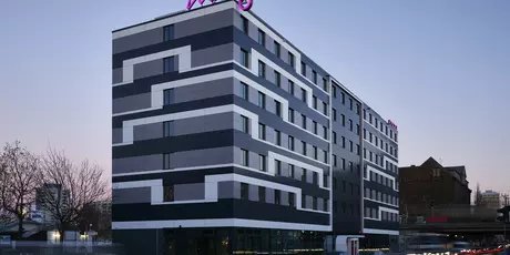 Moxy Exterior