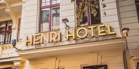HENRI FACADE