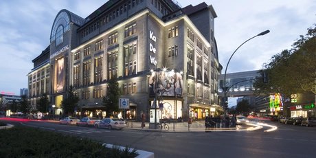Außenansicht Kaufhaus des Westens (KaDeWe) in Berlin 