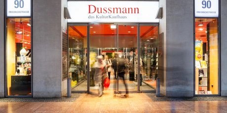 Dussmann, das Kulturkaufhaus