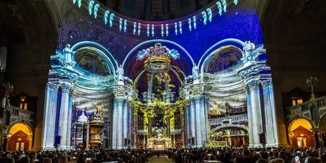 Berliner Dom während des Festival of Lights
