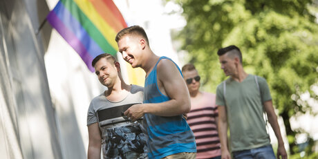 Gay couple out and about in Berlin-Schöneberg