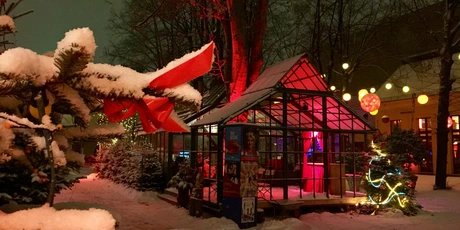 Glaspalast der Schankhalle Pfefferberg im Winter