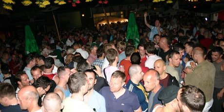 HAFEN Bar: Vida nocturna y cultura de club en Berlín Schöneberg