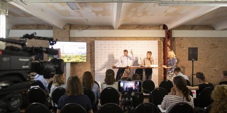 Halbjahresbilanz-Pressekonferenz visitBerlin im Kühlhaus Berlin am 14. Agust 2018, Geschäftsführer Burkhard Kieker