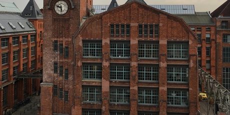 Edificio in mattoni di clinker di AEG Humboldthain a Berlino  