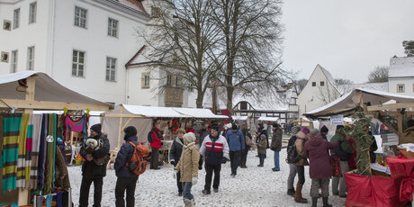 Märchenhafter Weihnachtsmarkt en el Jagdschloss Grunewald