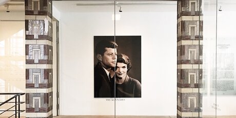 picture of John F. Kennedy and his wife Jackie in Museum The Kennedys in Berlin