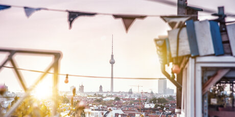 Klunker Kranich mit Blick über Berlin