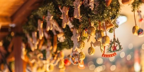 Weihnachtsdekoration mit Lebkuchen