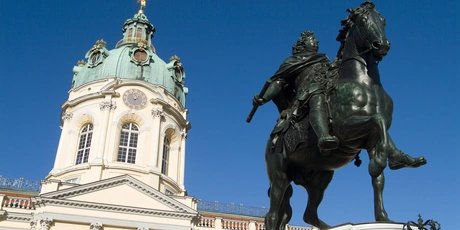 Reiterstandbild vor dem Schloß Charlottenburg