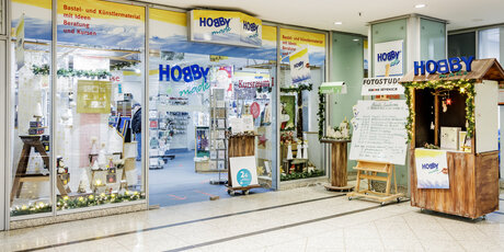 Entrance HobbyMade craft shop and artists' supplies 