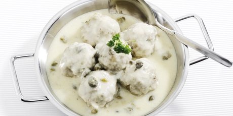 Berlin Cuisine: Königsberger Klopse