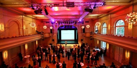 Volkstheater im Heimathafen Neukölln