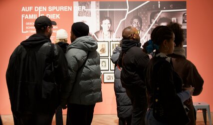 Veranstaltungen in Berlin: Auf den Spuren der Familie Diek. Geschichten Schwarzer Menschen in Tempelhof-Schöneberg: Kurator_innenführung