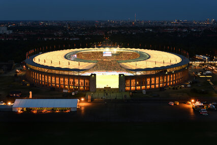 Olympiastadion Berlin am Abend