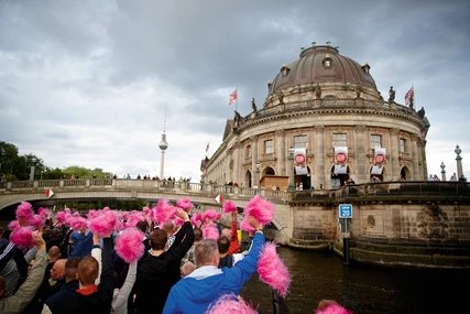 VisitBerlin CSD auf der Spree 2014