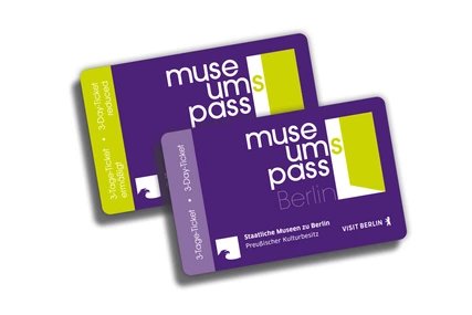 MuseumsPass 2022 Mock-up Erwachsene + Ermäßigt_neues visit-Logo