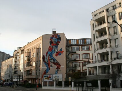 Mural "Attack of the the 50 Foot Socialite Mural" von Tristan Eaton