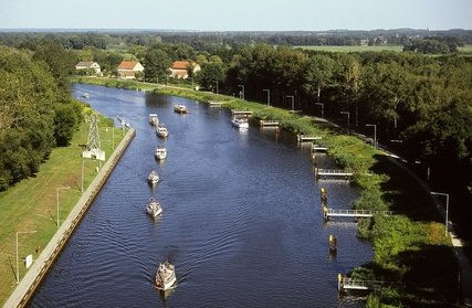 Finowkanal im Biosphärenreservat Schorfheide-Chorin Oder-Havel-Kanal in der Nähe des Schiffshebewerk Niederfinow.