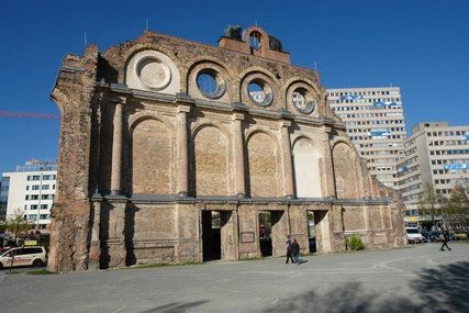 Ruinas de la Anhalter Bahnhof de Berlín Ruinas de la Anhalter Bahnhof de Berlín