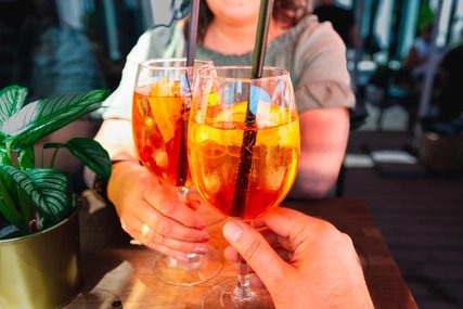 Aperol anstoßen