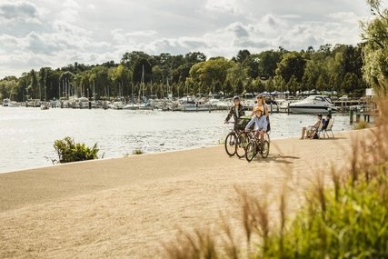 Fahrradfahren am Wannsee Der Berliner Wannsee: beliebter Badesee & Ausflugsziel