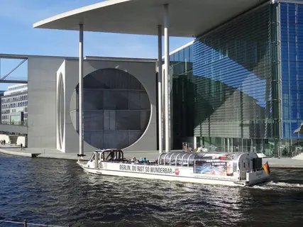 City Spreefahrt in Berlin BärLiner von Marie-Elisabeth-Lüders-Haus