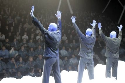 Blue Man Group im Stage BLUEMAX Theater Bluemax Theater: Blue Man Group