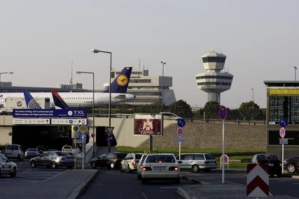 Flughafen Berlin-Tegel