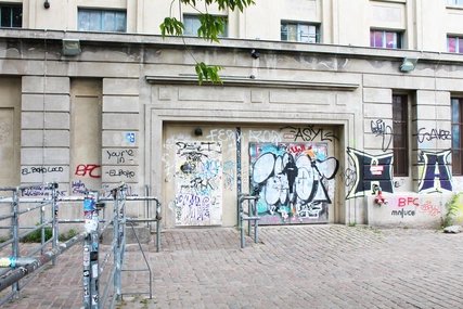 Eingangsbereich des Berghain Berlin, ein ehemaliges Heizkraftwerk
