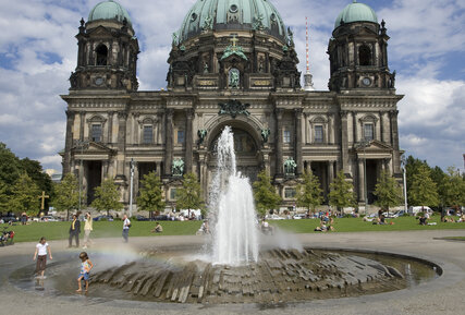 Springbrunnen vor dem Berliner Dom