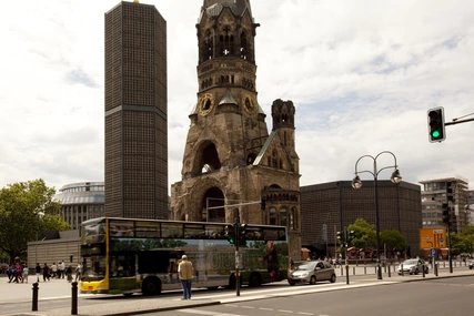 Gedächtniskirche, Sightseeing mit der Busline 100 Sightseeing mit dem Bus 100