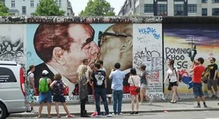 City Circle - Berlin Wall Tour -