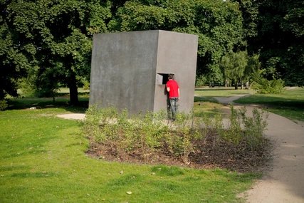 Denkmal für die im Nationalsozialismus verfolgten Homosexuellen in Berlin Denkmal für die im Nationalsozialismus ermordeten Homosexuellen