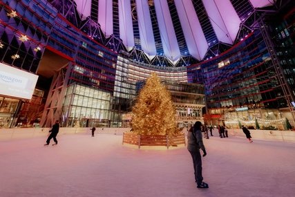 Eisbahn am Potsdamer Platz - Schlittschuhlaufen