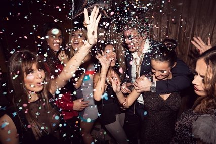 Nachtleben Enjoying their night out