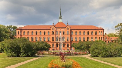 Krankenhaus Berlin Lichtenberg Landschaftspark Herzberge