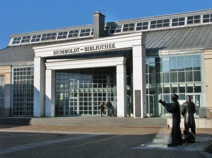 Humboldt-Bibliothek am Tegeler Hafen Humboldt-Bibliothek am Tegeler Hafen