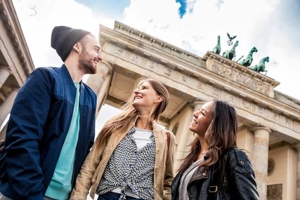 Together on travel in Berlin - Brandenburg Gate