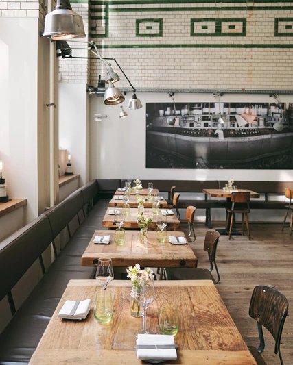 Kantine Eins 44
