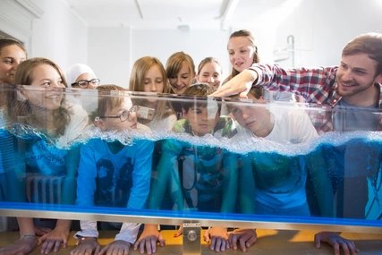 Scientific experiment Class trip to Berlin: Scientific experiment