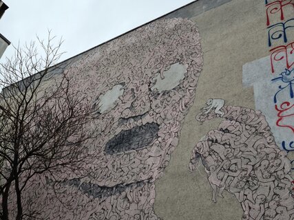 Mural "Pink Man" von BLU
