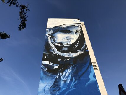 Streetart: Astronaut Juri Gagarin von Victor Ash