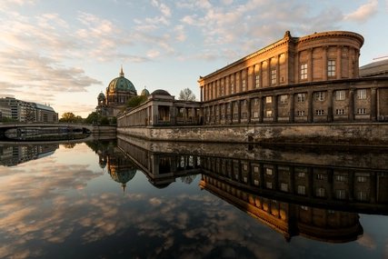 Blick auf den Kolonnadenhof auf der Museumsinsel